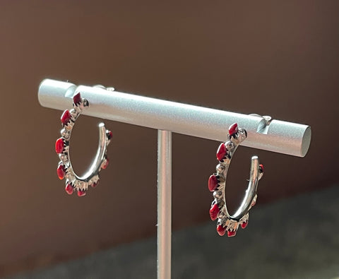 Needlepoint coral small hoop earrings