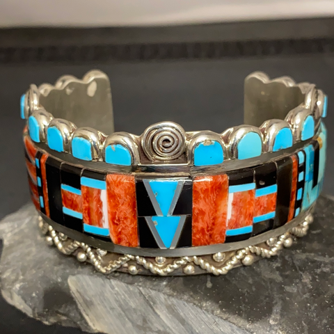 Multicolored inlay bracelet
