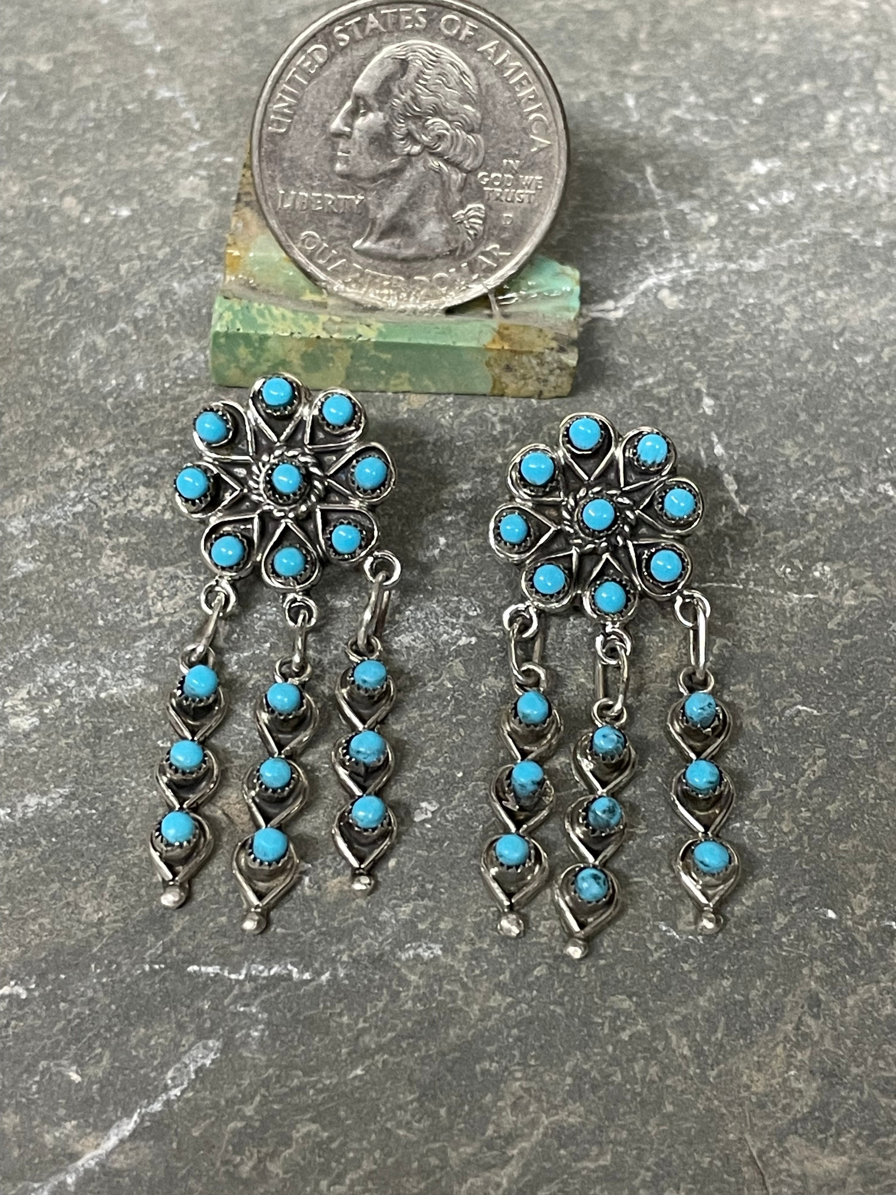 Eye dangle earrings online