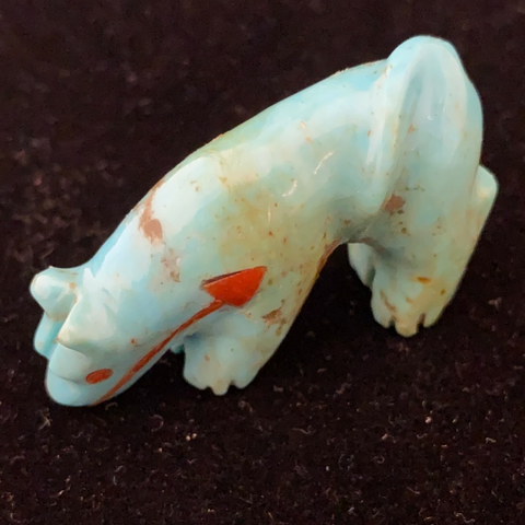 Turquoise mountain lion fetish carving