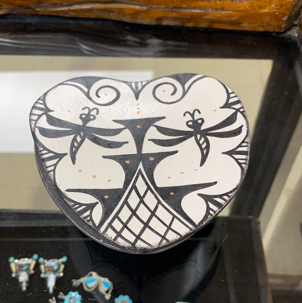 Handmade ceramic heart pottery box