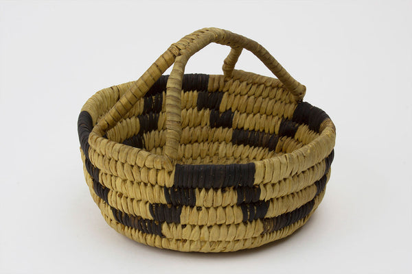 Tohono O'Odham Tribe Small Coiled Vessel Basket With Handle - Turquoise Village - 1